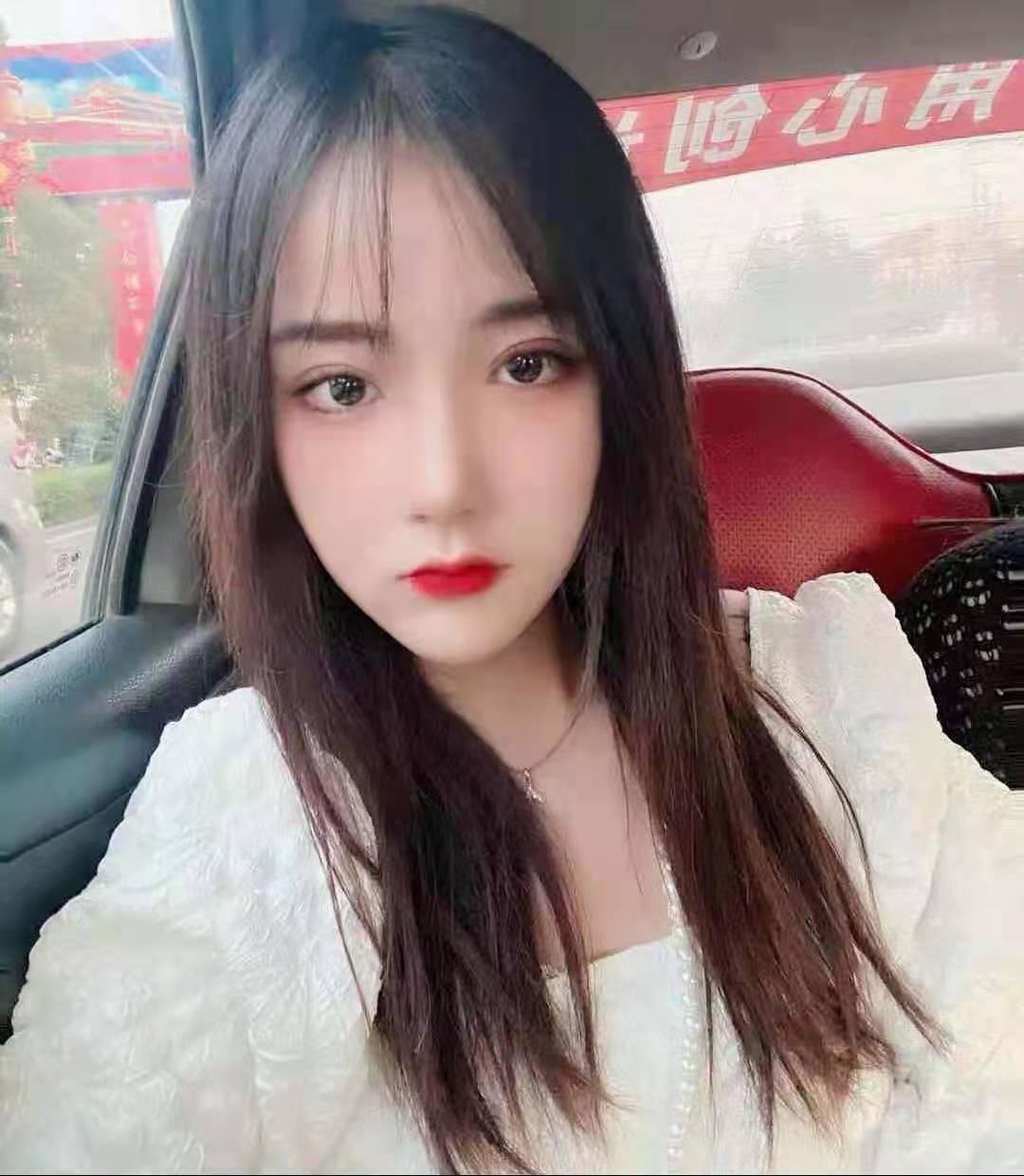 个人兼职小姐姐，人美不事